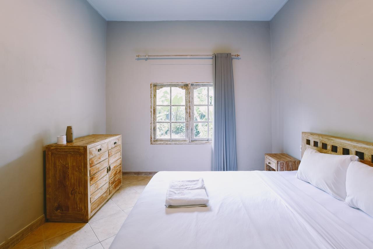 Swan House Canggu Hotel Zewnętrze zdjęcie