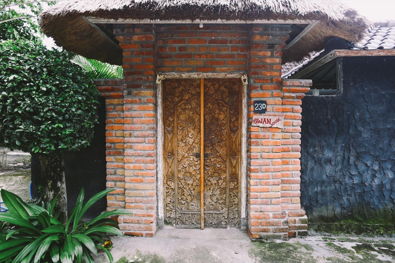 Swan House Canggu Hotel Zewnętrze zdjęcie