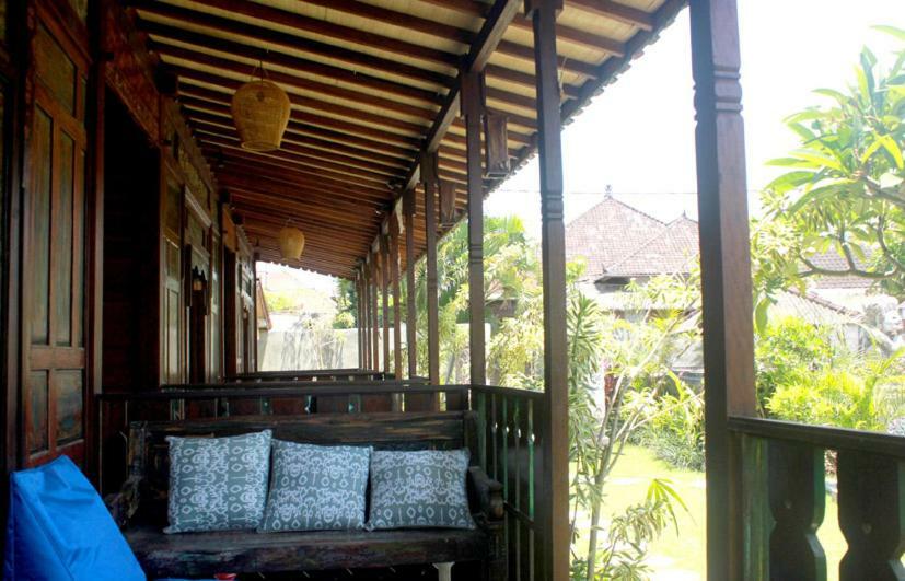 Swan House Canggu Hotel Zewnętrze zdjęcie