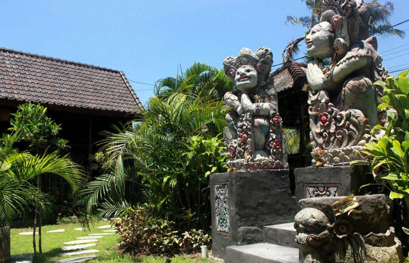 Swan House Canggu Hotel Zewnętrze zdjęcie